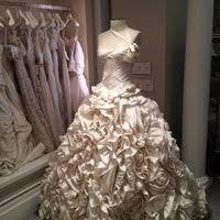We make breathtaking wedding dresses for fashion forward brides like you. Kleinfeld Brautmode In Chelsea
