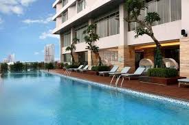 9 Hotel Dengan Rooftop Pool Terbaik Di Surabaya