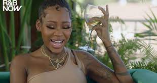Apple Music Over It With Summer Walker And Ari Lennox Summer Female Singers Walker