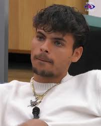 Shaila e Lorenzo cercano un chiarimento: “Se mi stai affianco, sono la  persona più felice del mondo” #GrandeFratello Guarda il video completo:  https://www.grandefratello.mediaset.it/video/lorenzo-spolverato-e-shaila-gatta-alla-ricerca-di-un-punto-di  ...