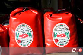 Elismerjük, hogy nevezett az egyetemes magyar paprikakultúra, ezen belül a kalocsai paprika hírnevéért maradandót alkotott. Unios Oltalom Alatt A Kalocsai Fuszerpaprika Orlemeny 24 Hu