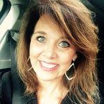 Wendy Presley's Instagram, Twitter & Facebook