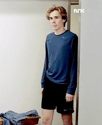 El amor no tiene que ser perfect. Skam Isak X Even Iskvaltrsen Isak Valtersen Season 3 Outfits