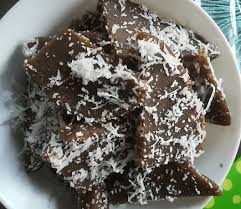 Kamu hanya perlu memadukan dengan beberapa bahan pendukung untuk mengolahnya. Resepi Kuih Kaswi Tepung Beras