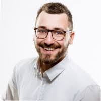 Dennis Lipp's Instagram, Twitter & Facebook