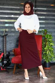 Https Www Tesetturelbisesi Com Patirti Com Tesettur Etek Modelleri Giyimlerine Oldukca Ozen Gosteren Kadinla Clothes For Women Maxi Dress Wedding Maxi Dress
