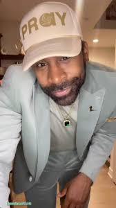 dat boy clean & nominated 🧼 >> now let’s TOUR! #iPrayedForYou LIVE! in LA  > DC > PHILLY > NYC > NASHVILLE > MEMPHIS > ST LOUIS > CHICAGO!!! , ., .,  Get your tickets NOW at nowthatsMAJOR.com/tour ...