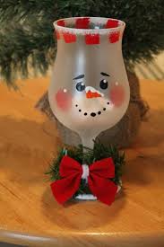Weihnachtsdeko Weinglaesern Mattiert Idee Schneemann Niedlich Schleife Rot Tannengruen Deko Weinglaser Weihnachten Weihnachtsideen Basteln Weihnachten Winter