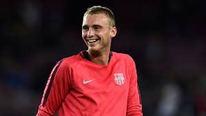 En cuanto a su relación con el fc barcelona, el portero holandés firma por el club azulgrana el 25 de agosto de 2016, convirtiéndose. Barcelona Draw Up Three Man Shortlist As Potential Replacements For Jasper Cillessen 90min