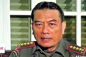 Tàu sân bay Liêu Ninh gặp sự cố, thủy thủ chạy tán loạn