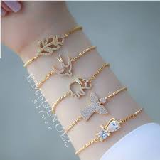 اساور مطلية مرصعة بفصوص زيركون اورجينال صناعة تركية سعر الاسوارة الواحدة 40 ريال سع Gold Jewelry Fashion Women S Jewelry And Accessories Cute Jewelry
