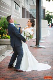 Fun Wedding Portraits Fun Wedding Poses Boston Wedding Photography Outdoor Wedding Photos Wedding Boston Boston Wedding Photographer Outdoor Wedding Photos