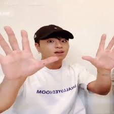 Explore tweets of koo junhoe/ikon june/구준회 fan account @junhoeau on twitter. June Ikon Junhoe Ikon Gif Juneikon Junhoeikon Koojunhoe Discover Share Gifs