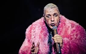 But under the wild man exterior, till's a sensitive, contemplative soul who published a collection of poetry titled. Rammstein S Till Lindemann Releases Gory Ich Hasse Kinde Music Video