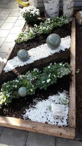 Pin Von Andrea Auf Friedhof Gartengestaltung Ideen Friedhofs Blumen Grabgestaltung