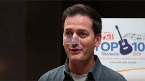 Brent Boles's Instagram, Twitter & Facebook