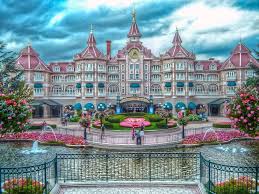 Panoramio Photo Of Disneyland Hotel In Disneyland Paris France Photo In Hdr Disneyland Hotel Paris Disney Hotels Disney Paris