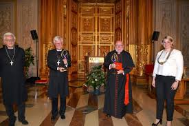 Gabriele rüttiger ist eine hochrangige repräsentantin der. Bischof Heinrich Bedford Strohm Und Kardinal Reinhard Marx Sprechen Uber Ihr Gemeinsames Engagement Fur Einheit Gerechtigkeit Und Frieden World Council Of Churches