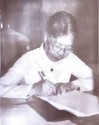 Đúng, đáp án là nhà thơ Anh Thơ - Báo VnExpress