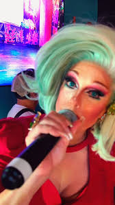 I cannot believe @misscandishell called me Santa’s side piece!!!!!! But I  mean she’s not wrong. I’d much rather be a side piece than a default  setting anyway. 🤭 🎅🏾