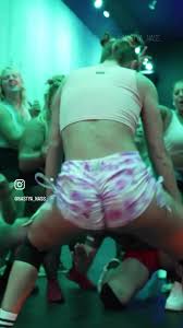 I love this ass thrower - Porn Videos & Photos - EroMe