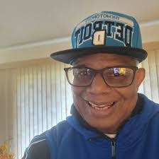 Lenora Stone's Instagram, Twitter & Facebook