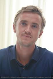 He Looks Like He S About To Smirk Or Make Fun Of Harry Or Start Ranting About Harry I Love Draco Malfoy Tom Felton Tom Felton Draco Malfoy Draco Malfoy