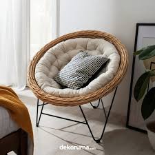 Tas rotan untuk belanja sayur hingga untuk travelling sejak beberapa tahun ke belakang, tas rotan banyak diburu oleh wisatawan lokal ataupun mancanegara. Rotan Bahan Polos Untuk Hasil Karya Luar Biasa