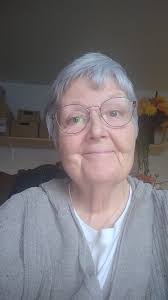 Rita Glaze's Instagram, Twitter & Facebook