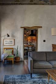 Diane Keaton S 1 5 Million Adobe Home In Tucson Defines Desert Chic Shabby Chic Living Room Adobe House Elegant Home Decor