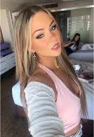 Kristy Yeager's Instagram, Twitter & Facebook