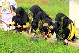 4500 gambar anak sekolah sedang kerja bakti hd terbaru gambar keren via www.gambarkeren.pro. Contoh Gambar Kerja Bakti Di Lingkungan Masyarakat Berbagai Contoh