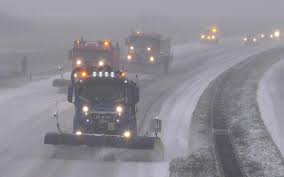 De voorbereiding op de sneeuw is dus een flinke operatie. Sneeuwstorm In Groningen En Drenthe Veel Wegen Zijn Vrijwel Onbegaanbaar Treinen Van Ns Rijden Vandaag Helemaal Niet Meer Dagblad Van Het Noorden
