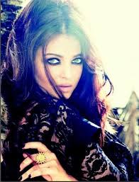 10 Best Gifs Of Aishwarya Rai Bachchan We Stumbled Upon Aishwarya Rai Bachchan Aishwarya Rai Photo Actress Aishwarya Rai