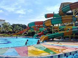Kamu akan dibebankan biaya tiket masuk untuk masuk ke beragam atraksi di dalamnya. Cilegon Green Waterpark Tiket Wahana April 2021 Travelspromo