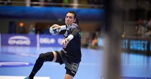 Cristina neagu, an injury case. A Giant S Song A New King And Serious Deadlifting