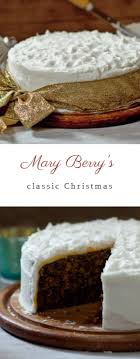 A christmas book with some lovely recipes, that you can have confidence in. Mary Berry Christmas Cake