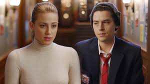 What will it be about? Riverdale Boss Reveals Why The Season 4 Finale Isn T The Big Prom Episode Exclusive Entertainment Tonight