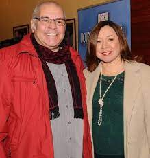 Rasim öztekin ile esra kazancıbaşı 2005 yılında atina'da evlenmişti. Icim Aciyor Rasim Oztekin In Esi Esra Kazancibasi Oztekin Den Yurek Burkan Paylasim Magazin Haberleri Magazin Haberleri