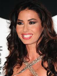 Con una serie di stories caricate sul suo profilo. Elisabetta Gregoraci Biografia