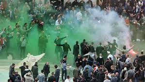 Rotterdam hooligans in stuttgart part 2. Feyenoord Rotterdam Bei As Rom Hooligans Nach Randale Verurteilt Der Spiegel