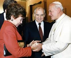 Frasi, citazioni e aforismi di raissa maksimovna titarenko gorbaciova. Repubblica Un Papa Fra Due Millenni