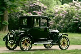 Der erste benz mit dieser lenkung ist 1893 der 3 ps (2,2 kw) starke benz victoria, der schon in etwas größerer stückzahl und diversen karosserien gebaut wird. Die Wichtigsten Autos Der Geschichte Bilder Autobild De