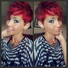 Court Coiffures Rouge Le Rouge Est Une Couleur Super Belle Regardez Ces Brillantes Vous Idees Cheveux Courts Cheveux Courts Tendance Couleur Cheveux Court
