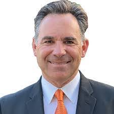 Michael Bashford's Instagram, Twitter & Facebook