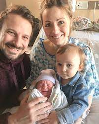 Pregnant carly waddell's weight loss shake ad gets backlash. Bachelor Alum Carly Waddell Says She Helped Deliver Her Own Baby