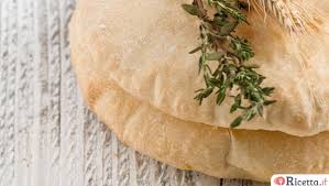 Come fare la pizza senza lievito. Come Fare Il Pane Azzimo Ricetta It
