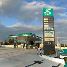 Lokasi view, alamat, ulasan dan waktu operasi. Anak Pahang Buka Stesen Minyak Petronas Konsep Kontena Guna Duit Simpanan Careta