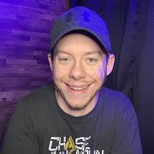 Roger Sisk's Instagram, Twitter & Facebook