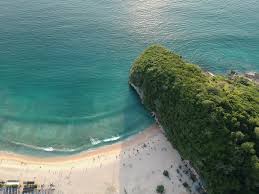 Berikut adalah daftar tempat pariwisata di indonesia berdasarkan provinsi.untuk informasi lebih lengkap mengenai pariwisata di indonesia. Pantai Lampuuk Tiket Wahana Pantai Seru Juli 2021 Travelspromo